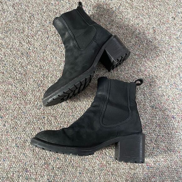 Thursday Boot Company Heeled Leather Chelsea Ankle Boot - Picture 3 of 7